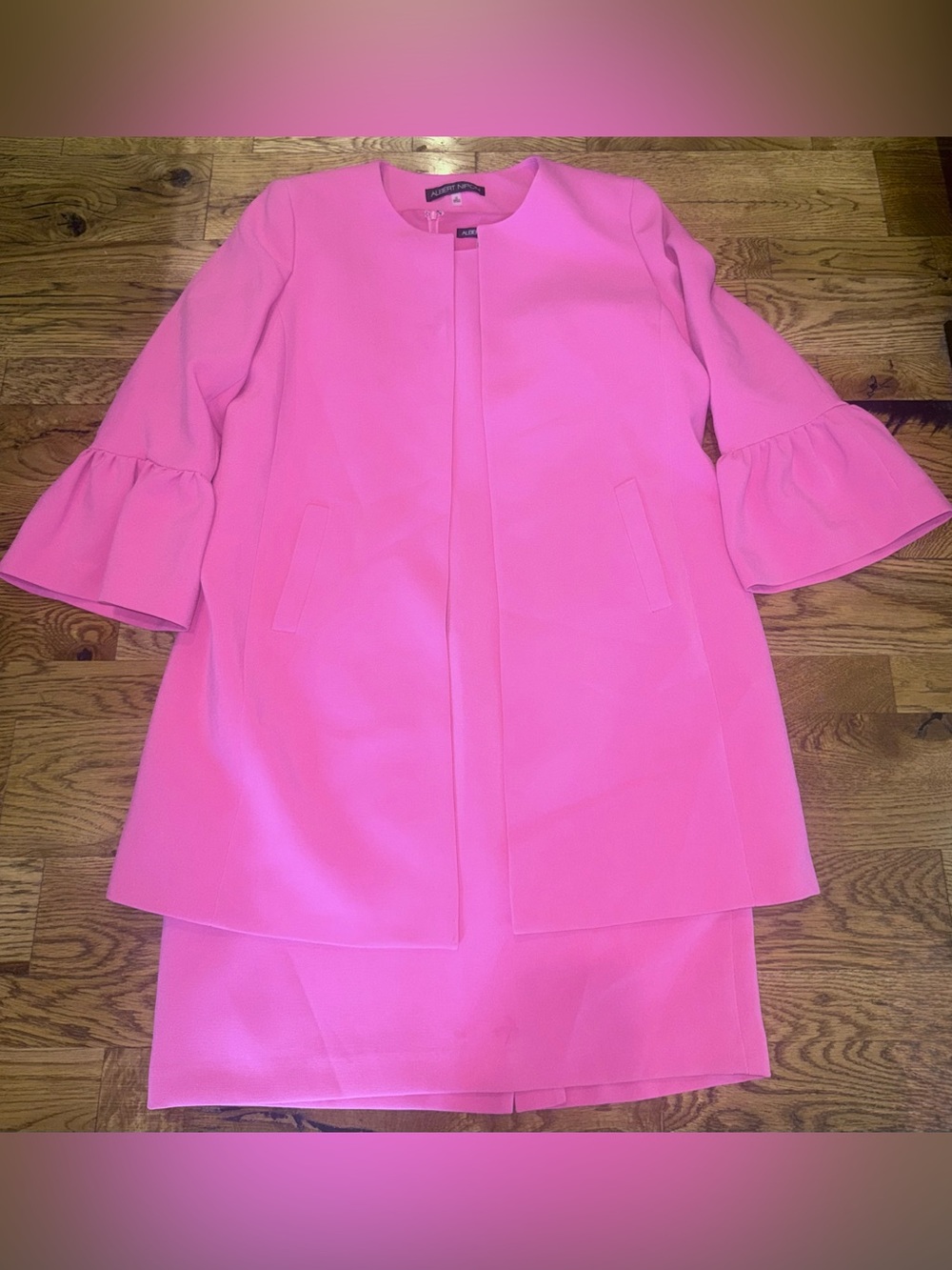 NWT. Albert Nipon Two-Piece Trumpet-Sleeve Coat & Dress Set. Blossom Pink. 12.
